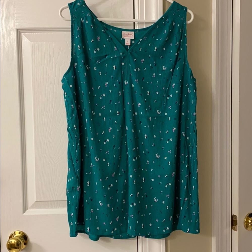 Flowy maternity blouse